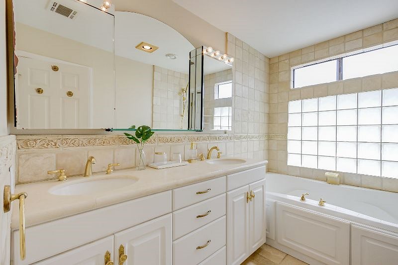 Furnished Finder property 394214_1 photo 15