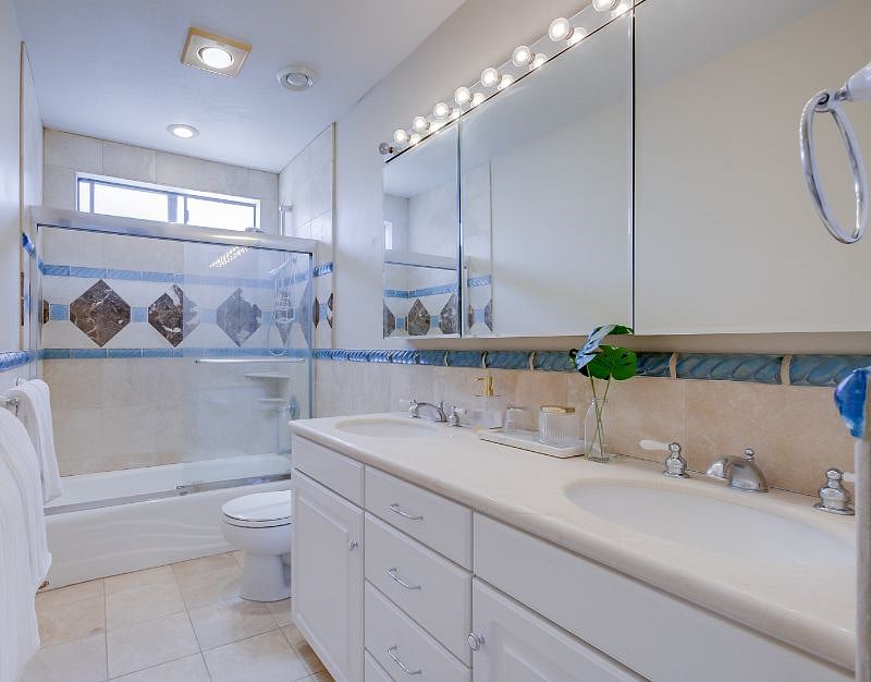 Furnished Finder property 394214_1 photo 18