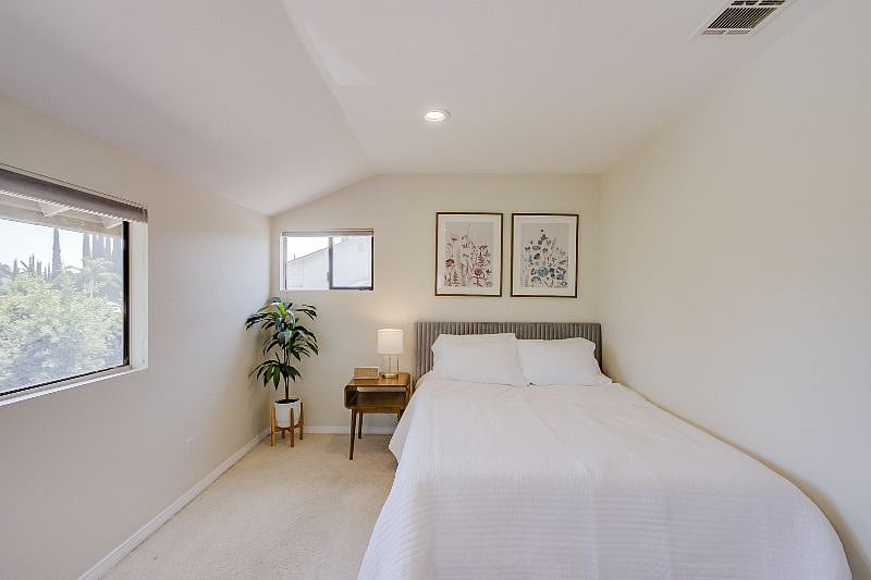 Furnished Finder property 394214_1 photo 22