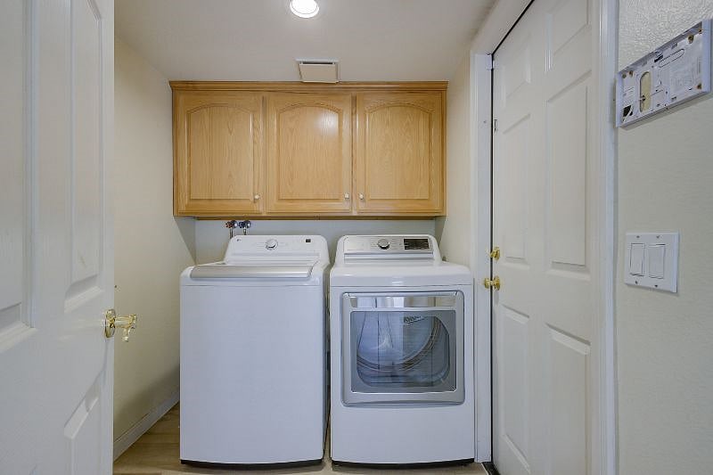 Furnished Finder property 394214_1 photo 23
