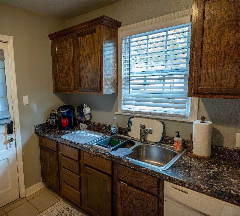 Furnished Finder property 394334_1 photo 14