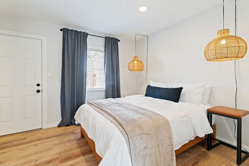 Furnished Finder property 394359_2 photo 17