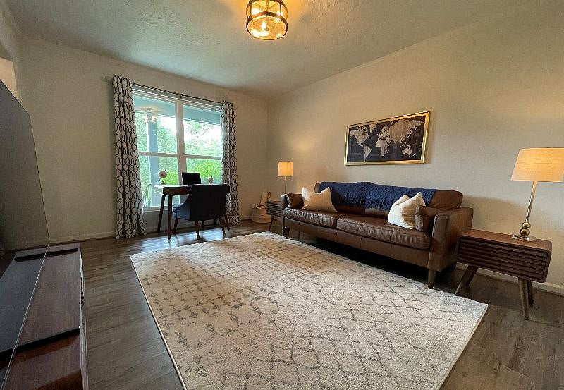 Furnished Finder property 394389_1 photo 3