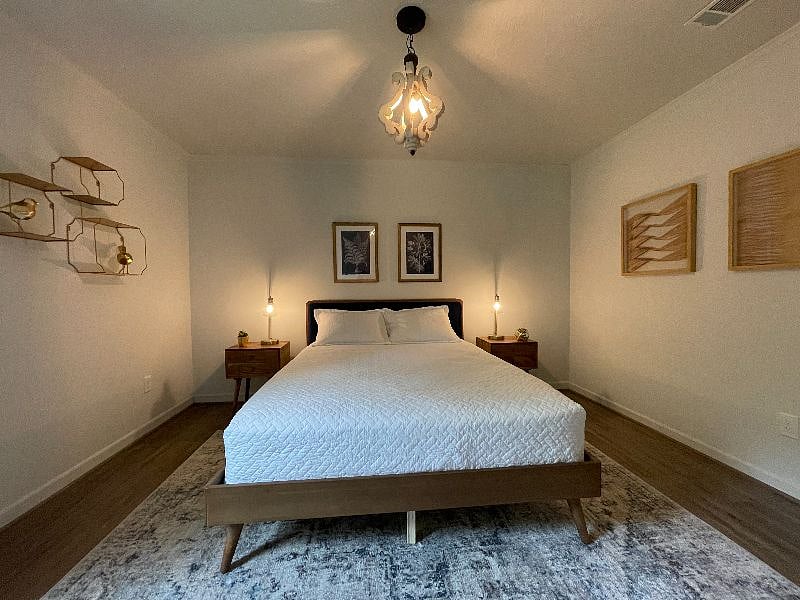 Back bedroom.