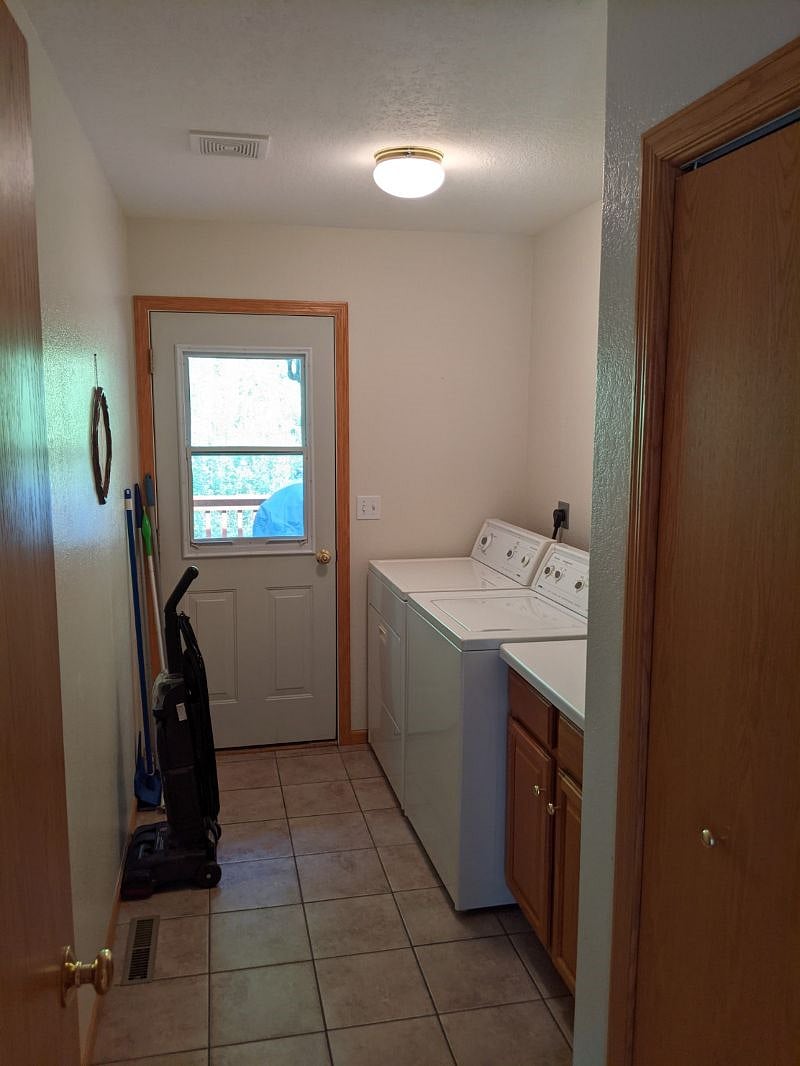 Furnished Finder property 394415_1 photo 8