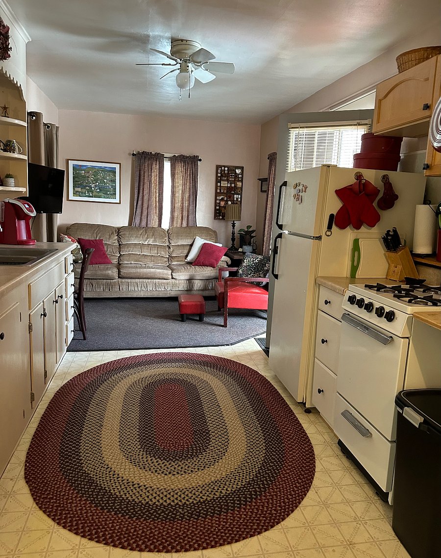 Furnished Finder property 394471_1 photo 3
