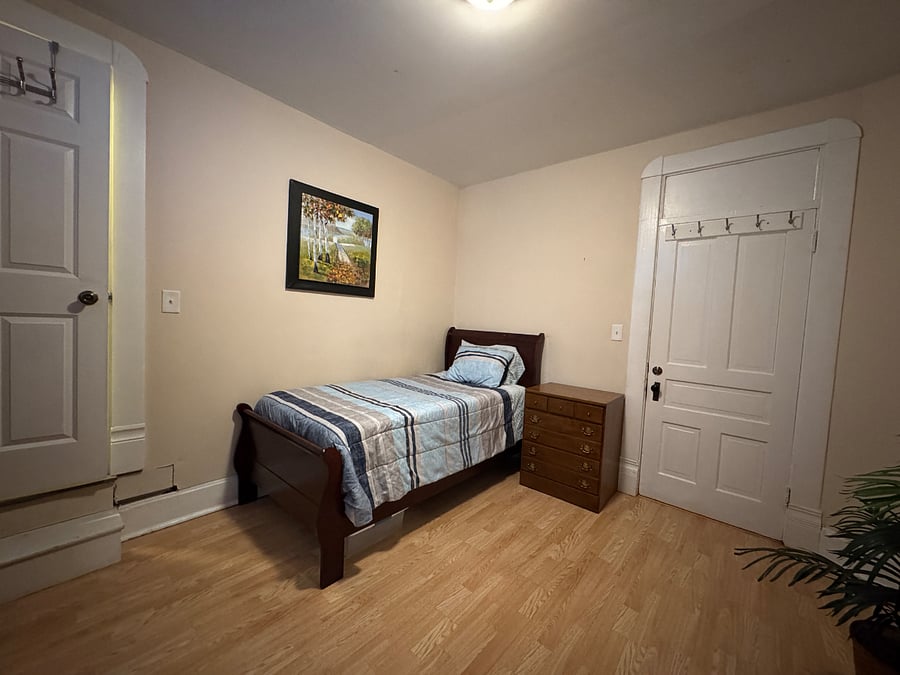 Furnished Finder property 394474_1 photo 18
