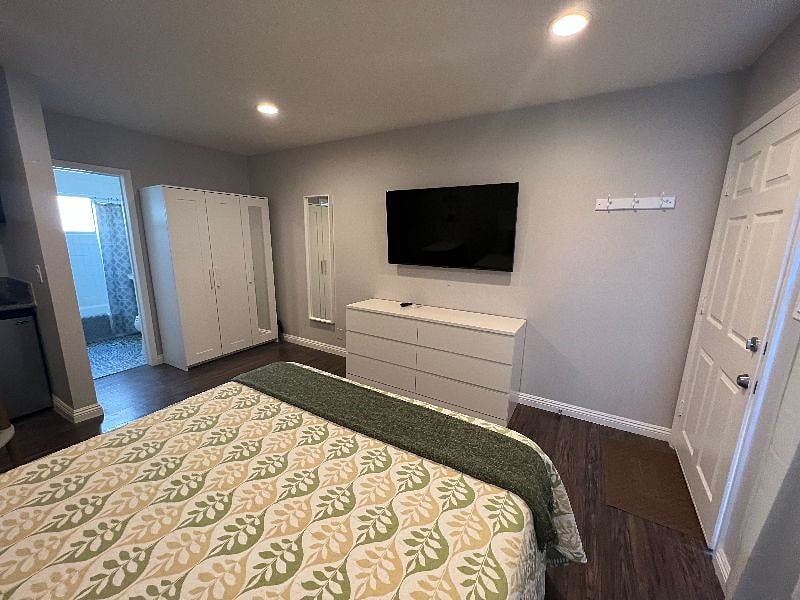 Furnished Finder property 394495_1 photo 9