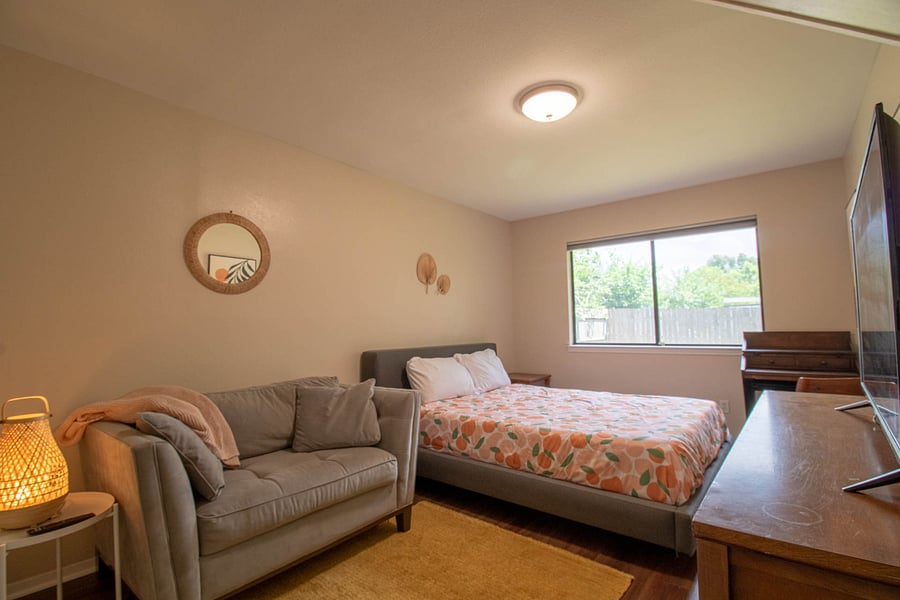 Furnished Finder property 394523_1 photo 1