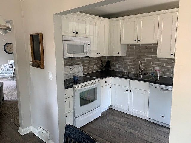 Furnished Finder property 394527_1 photo 22