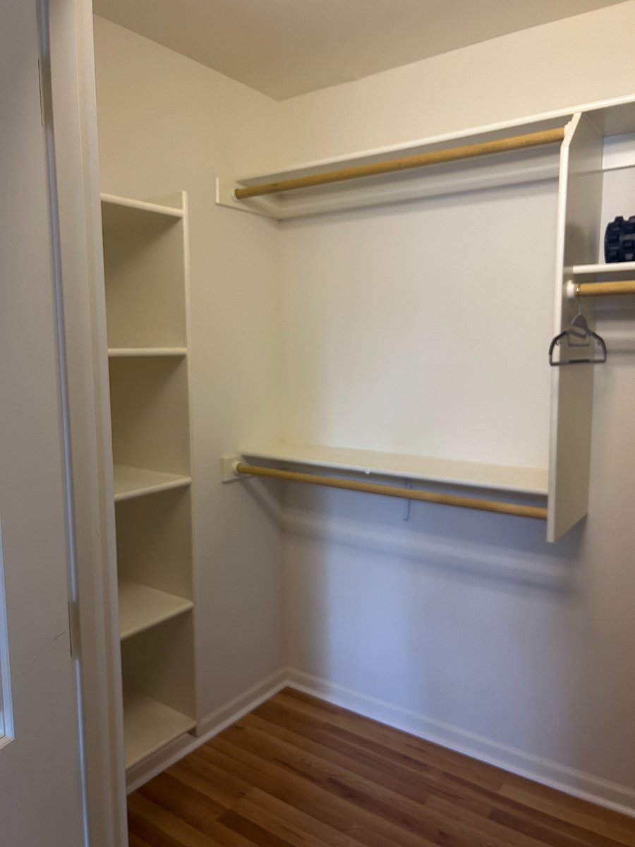Walk-in closet