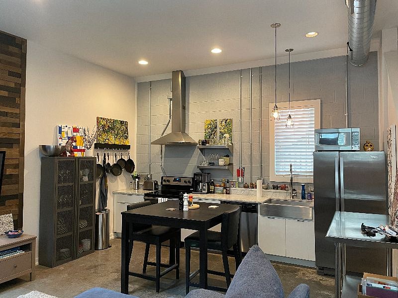 Furnished Finder property 394601_1 photo 3