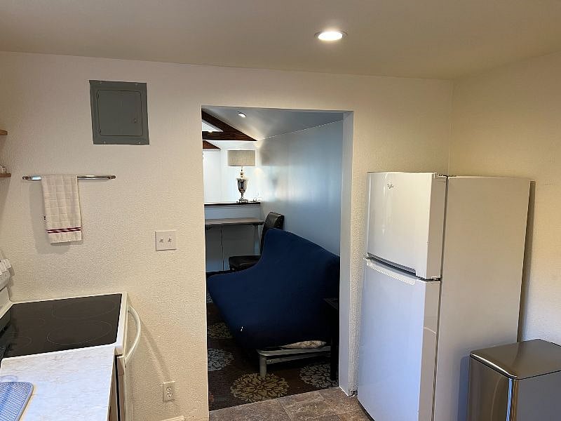 Furnished Finder property 394616_1 photo 8