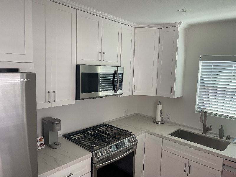 Stainless Steel Samsung appliances. Gas cooking range. Brand new!