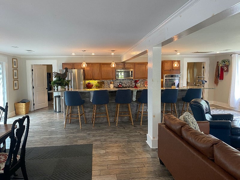 Furnished Finder property 394735_1 photo 1