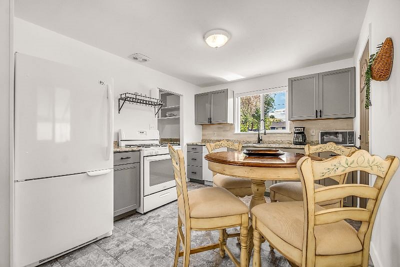 Furnished Finder property 394822_1 photo 17