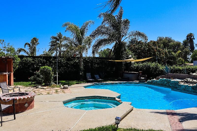 Furnished Finder property 394853_1 photo 16