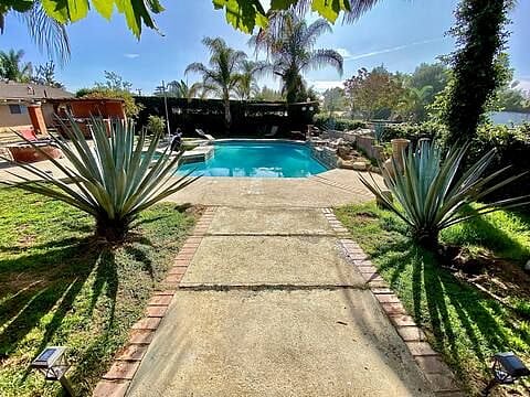 Furnished Finder property 394853_1 photo 24
