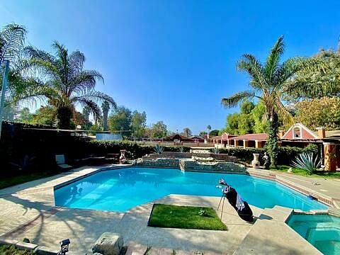 Furnished Finder property 394853_1 photo 15
