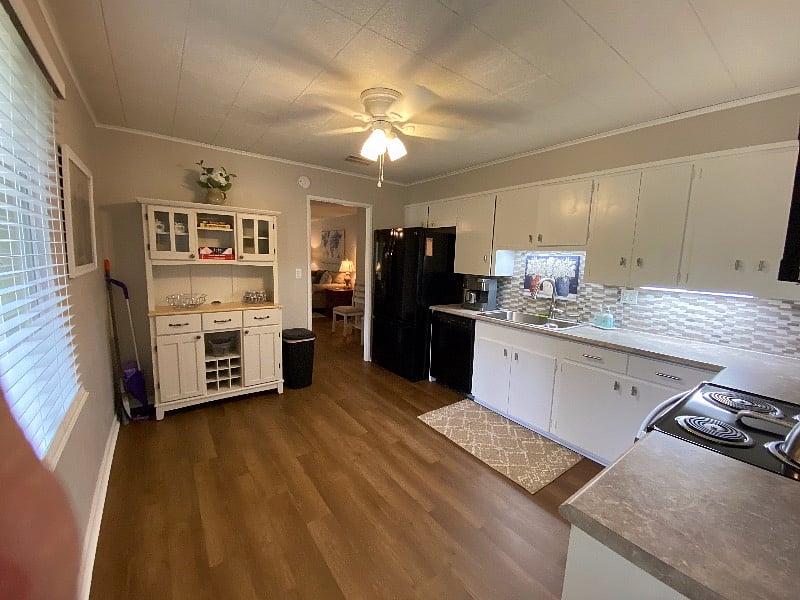 Furnished Finder property 394870_1 photo 3