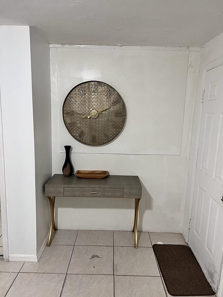 Furnished Finder property 394872_1 photo 3