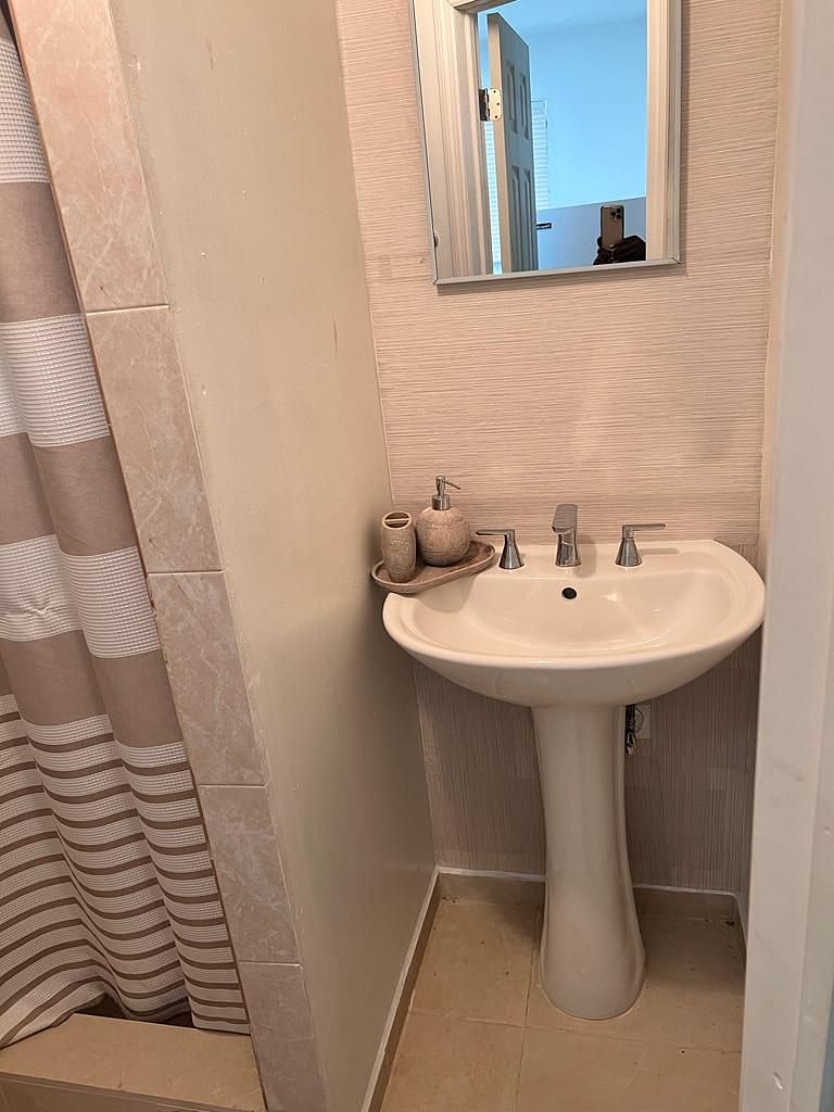 Furnished Finder property 394872_1 photo 5