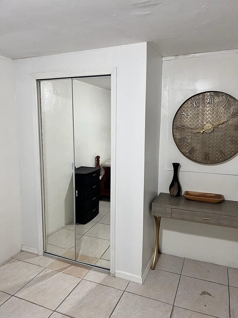 Furnished Finder property 394872_1 photo 7