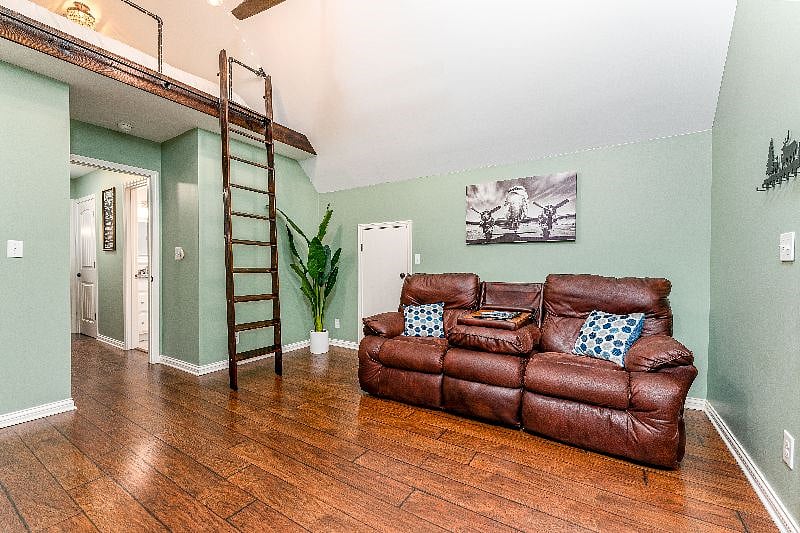 Furnished Finder property 394885_1 photo 12