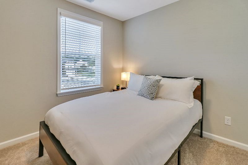 Furnished Finder property 394912_1 photo 15