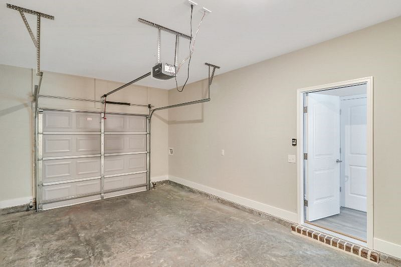 Furnished Finder property 394912_1 photo 24