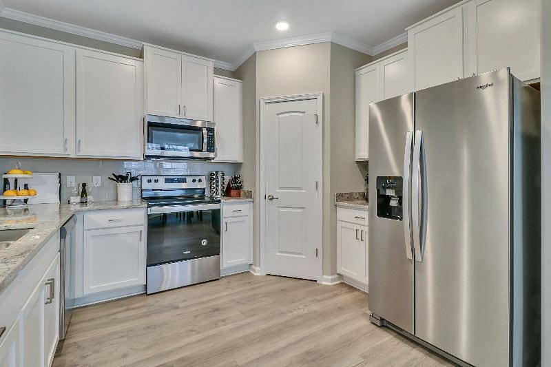 Furnished Finder property 394912_1 photo 35