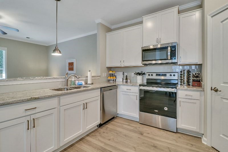 Furnished Finder property 394912_1 photo 36