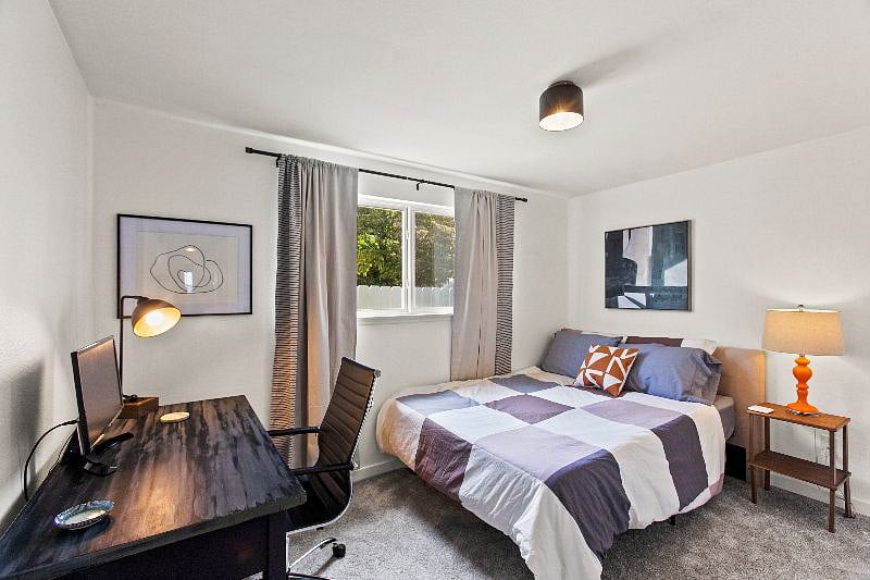 Furnished Finder property 394913_1 photo 12