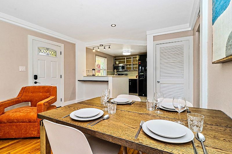 Furnished Finder property 395092_1 photo 8