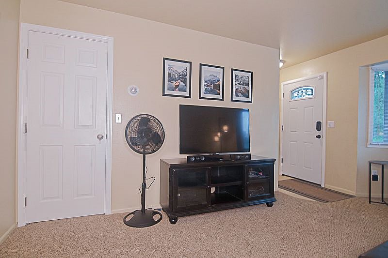 Furnished Finder property 395140_1 photo 4
