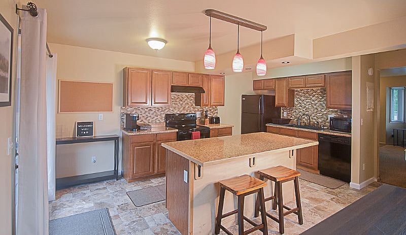 Furnished Finder property 395140_1 photo 10