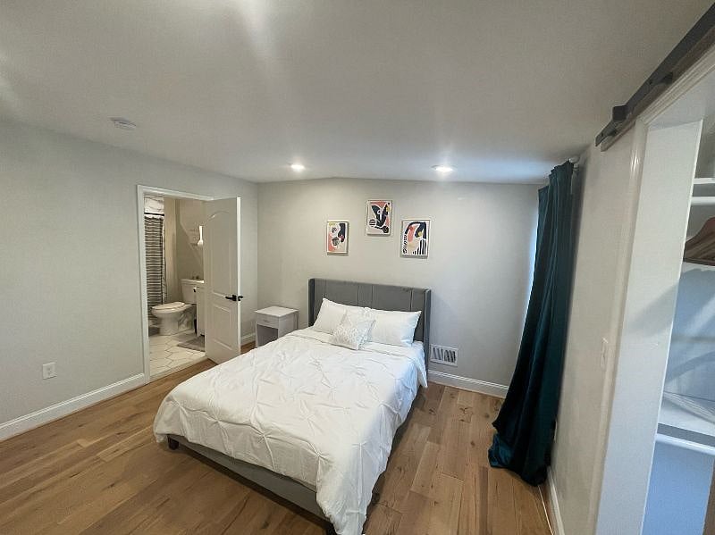 Furnished Finder property 395214_1 photo 3