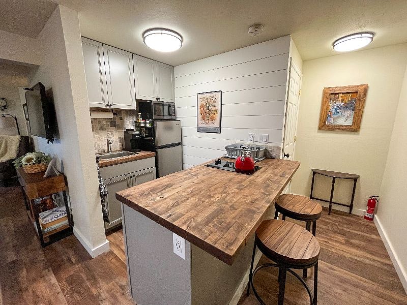 Furnished Finder property 395281_1 photo 6