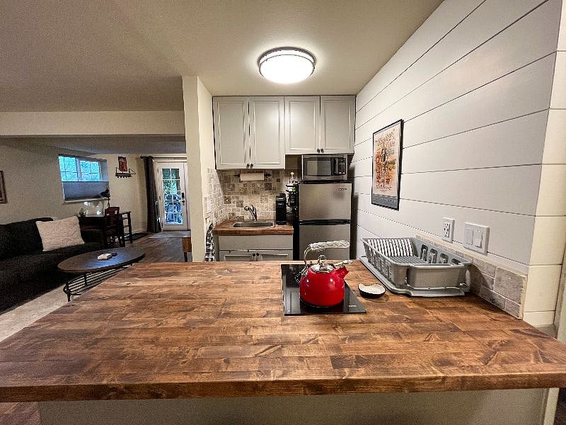 Furnished Finder property 395281_1 photo 4