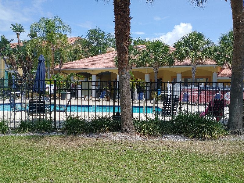 Furnished Finder property 395295_1 photo 16