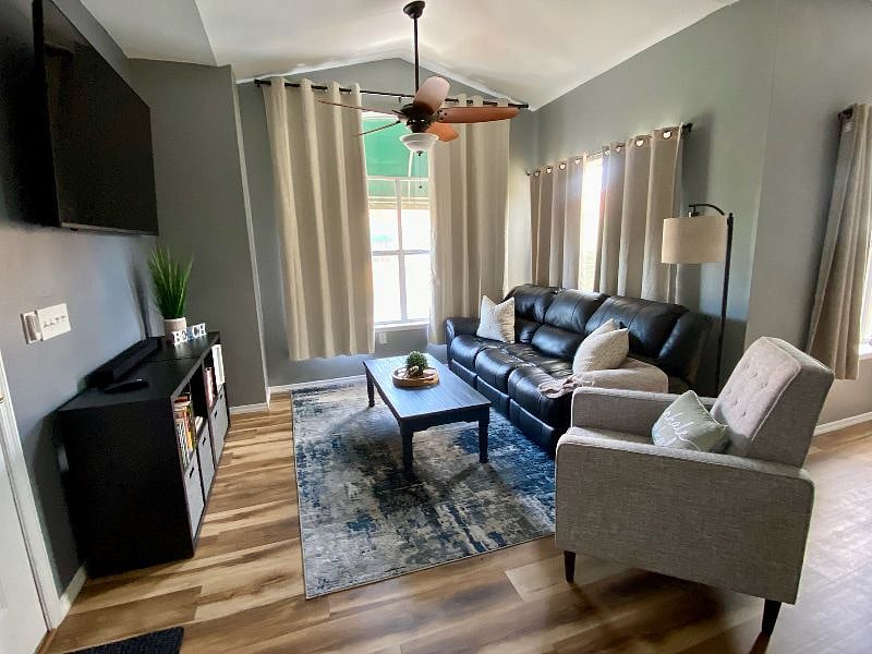 Furnished Finder property 395295_1 photo 8
