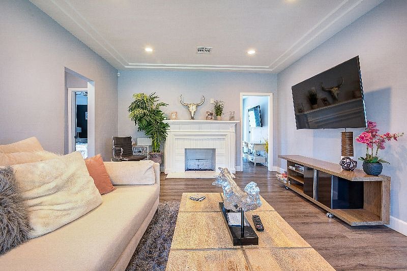 Furnished Finder property 395399_1 photo 6