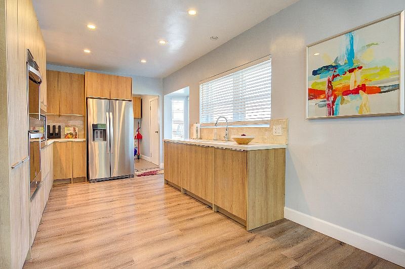 Furnished Finder property 395399_1 photo 12