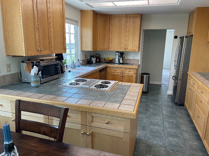 Furnished Finder property 395423_1 photo 10