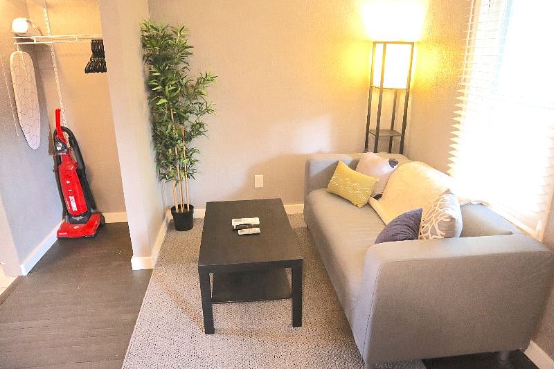 Furnished Finder property 395433_1 photo 6