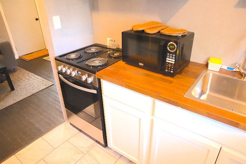 Furnished Finder property 395433_1 photo 16