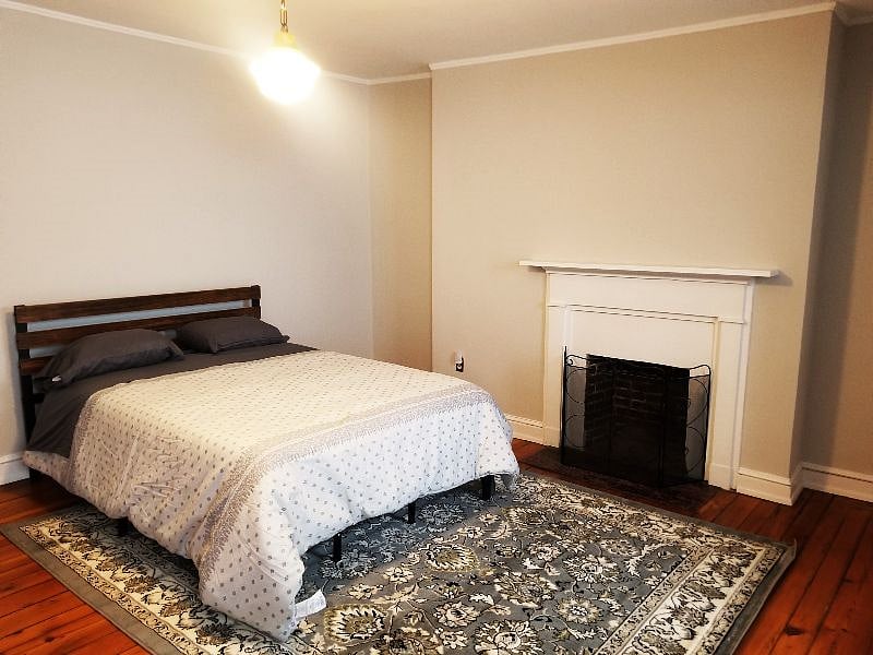 Large Back Bedroom with great privacy and natural light!