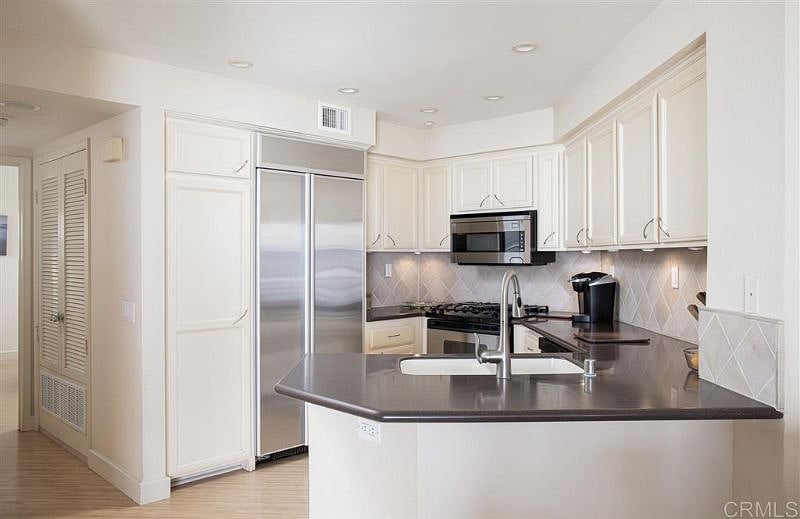 Furnished Finder property 395457_1 photo 3