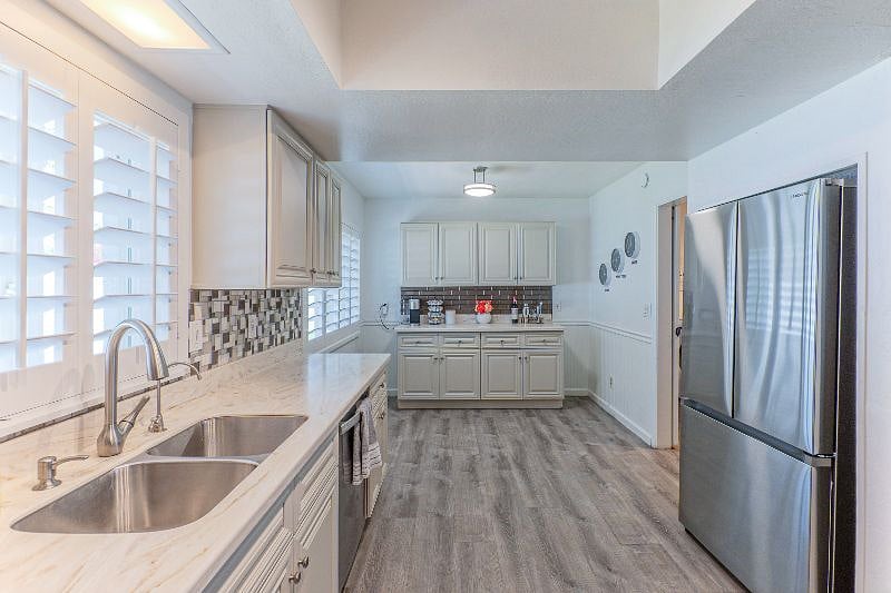 Furnished Finder property 395572_1 photo 9