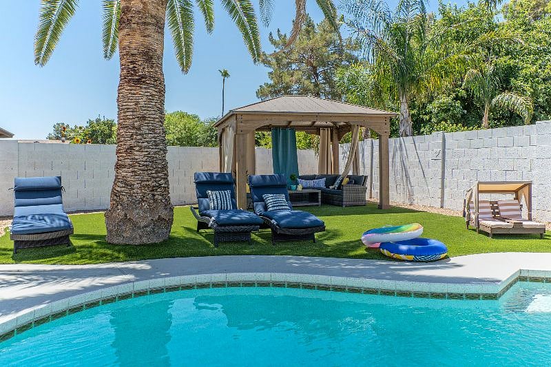 Furnished Finder property 395572_1 photo 25